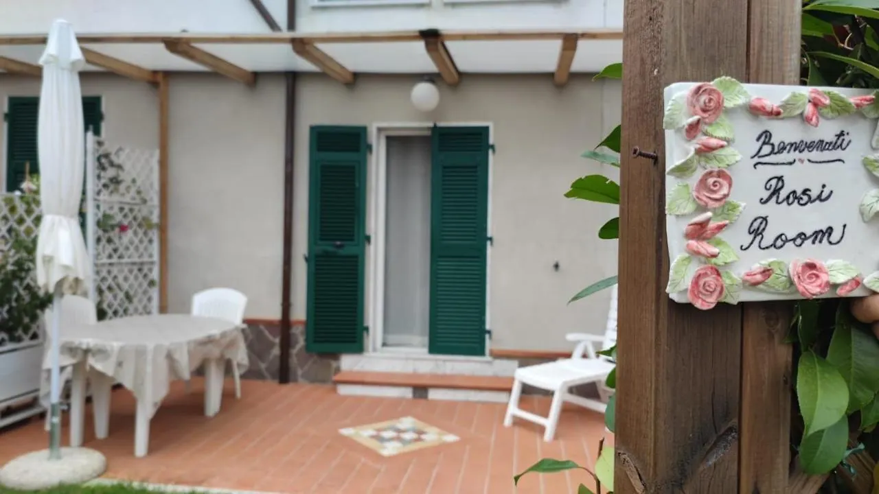 Rosi Room Giucano Guest house